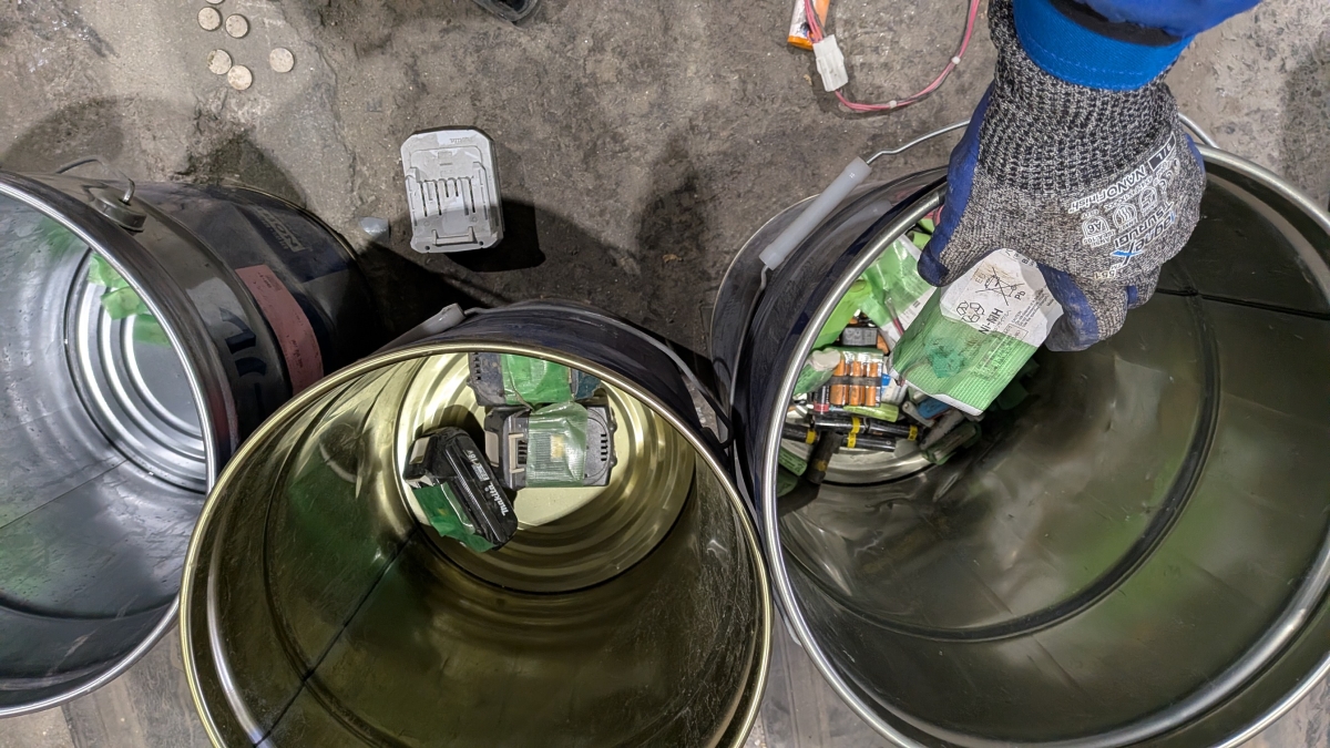 【作業事例紹介】行き場のないリチウム電池、どう処理する？（リライフ）イメージ